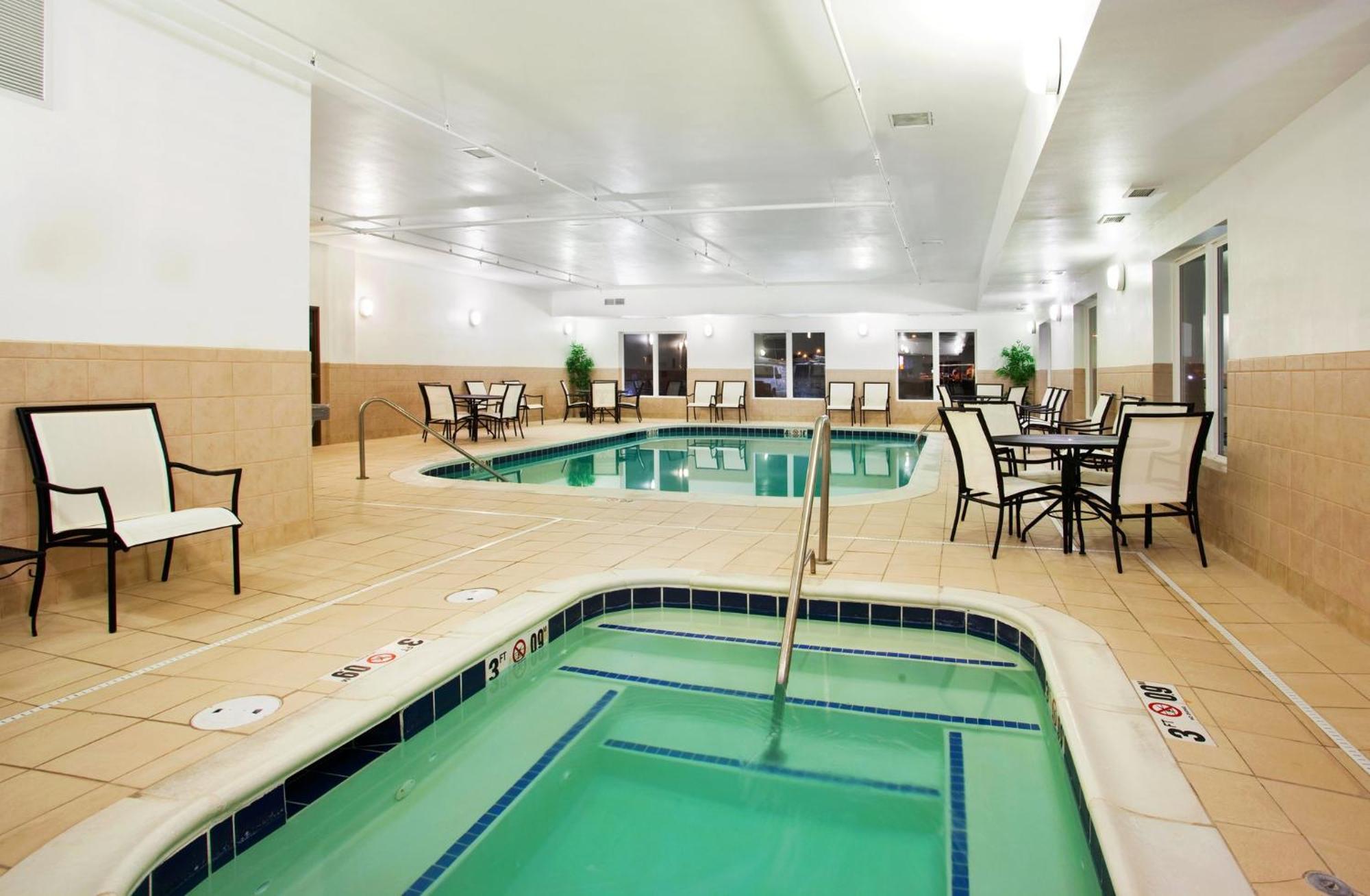 Holiday Inn Express Hotel & Suites Mattoon By Ihg מראה חיצוני תמונה